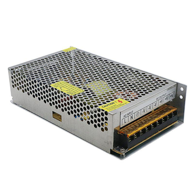Experimenta un rendimiento inmejorable con la fuente de alimentación de conmutación S8FS-C15024