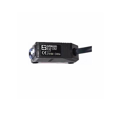 Precisión E3Z-D62 2M BY OMC Sensor fotoeléctrico en miniatura para la automatización industrial