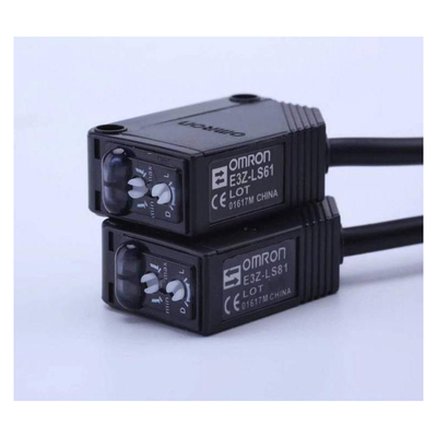 Precisión E3Z-D62 2M BY OMC Sensor fotoeléctrico en miniatura para la automatización industrial