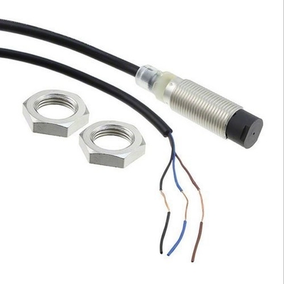Sensor de proximidad inductiva OMS de larga duración E2B-S08KS02-WP-B1 2M para maquinaria industrial