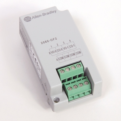 2080-OF2 Micro800 2 puntos de salida analógica enchufable con interfaz de comunicación